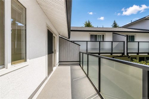 #13-3230 Rutledge St, Saanich, BC 