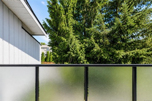 #13-3230 Rutledge St, Saanich, BC 