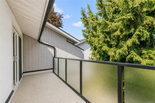 #13-3230 Rutledge St, Saanich, BC 