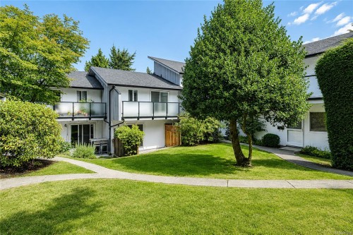 #13-3230 Rutledge St, Saanich, BC 