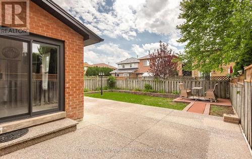 7136 Baywood Court, Mississauga, ON - Outdoor