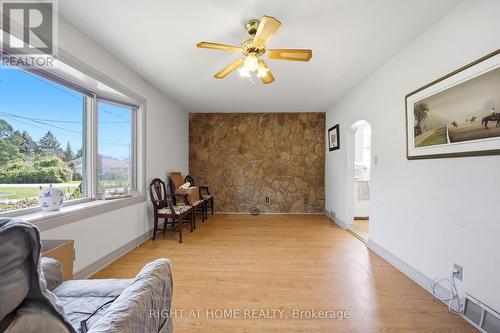 1290 Strathy Avenue, Mississauga, ON - Indoor