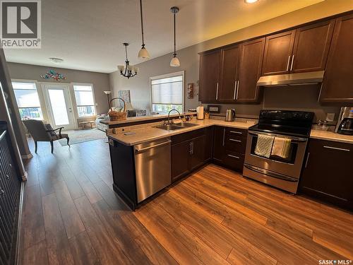 2 - 550 Southwood Drive, Prince Albert, SK - Indoor Photo Showing Kitchen With Double Sink