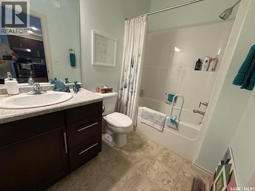 2 - 550 Southwood Drive, Prince Albert, SK - Indoor Photo Showing Bathroom