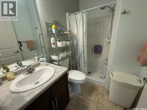 2 - 550 Southwood Drive, Prince Albert, SK - Indoor Photo Showing Bathroom