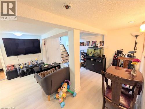7 Campbell Avenue, Hamilton, ON - Indoor