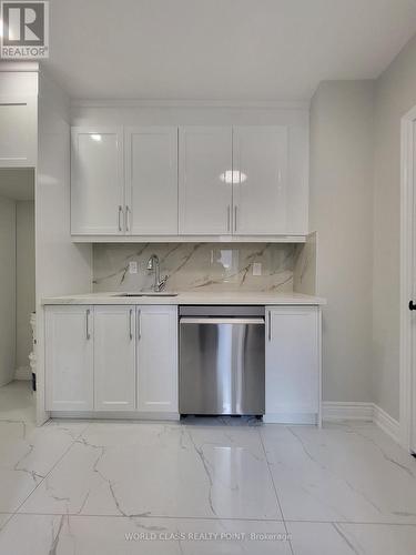 2 - 49 VINE AVENUE , Toronto, Ontario M6P 1V6 5
