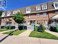 11 - 285 ANTIBES DRIVE Toronto, ON M2R 3X9