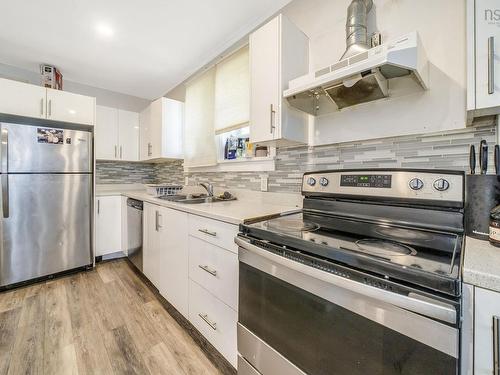 3176/78/80 Stanford Street, Halifax, NS - Indoor Photo Showing Kitchen With Double Sink With Upgraded Kitchen