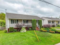 108 Leisure AVE  Fredericton, NB E3B 9K9