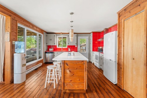 Cuisine - 4320 Rue Laval, Chertsey, QC - Indoor Photo Showing Kitchen