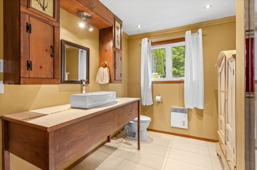 Salle de bains - 4320 Rue Laval, Chertsey, QC - Indoor Photo Showing Bathroom