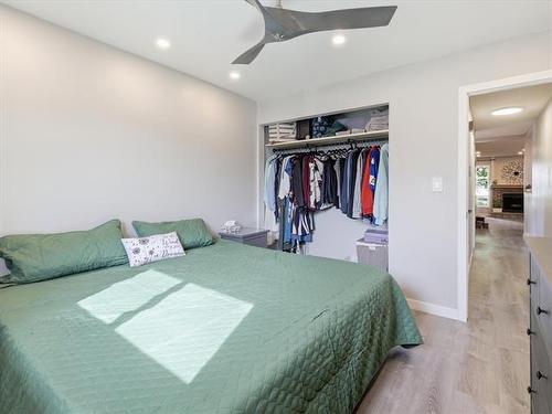 96 Gables Crt, Winnipeg, MB - Indoor Photo Showing Bedroom