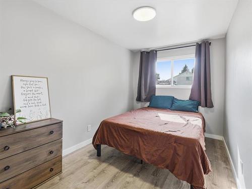 96 Gables Crt, Winnipeg, MB - Indoor Photo Showing Bedroom