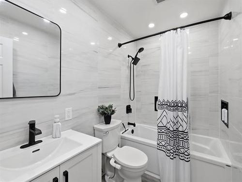 96 Gables Crt, Winnipeg, MB - Indoor Photo Showing Bathroom