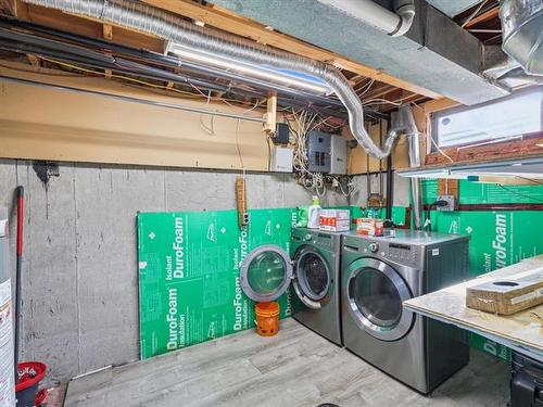 96 Gables Crt, Winnipeg, MB - Indoor Photo Showing Laundry Room