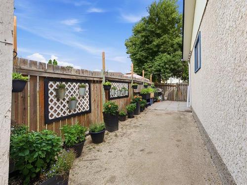 96 Gables Crt, Winnipeg, MB - Outdoor