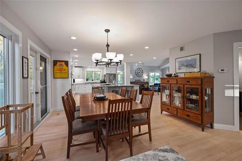 5 Red River Pl, St Andrews, MB - Indoor Photo Showing Dining Room