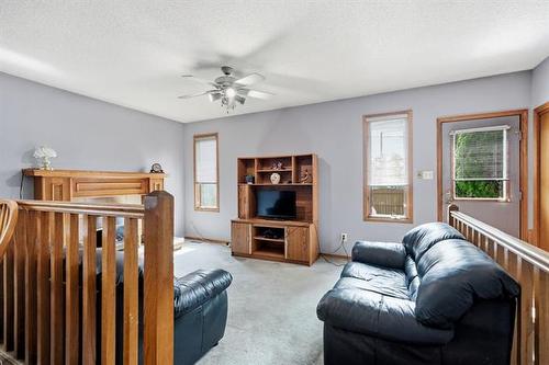16 Glenthorne Cr, Winnipeg, MB - Indoor