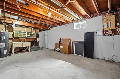 16 Glenthorne Cr, Winnipeg, MB - Indoor Photo Showing Basement