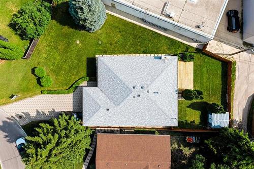 16 Glenthorne Cr, Winnipeg, MB - Outdoor