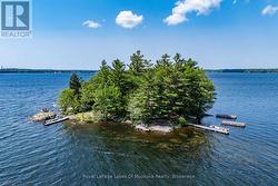 1 ISLAND 2SL ISLAND  Gravenhurst (Morrison), ON P1P 1R1