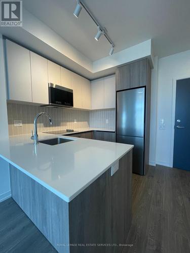 724 - 2485 EGLINTON AVENUE W , Mississauga, Ontario L5M 2T1 5