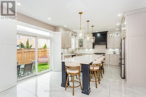 3226 Paul Henderson Drive, Mississauga, ON - Indoor