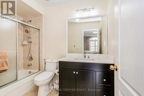 3226 Paul Henderson Drive, Mississauga, ON - Indoor Photo Showing Bathroom
