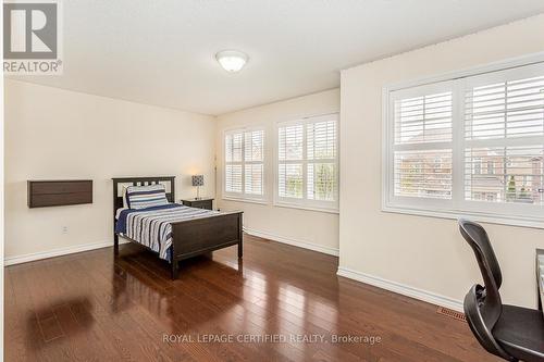 3226 Paul Henderson Drive, Mississauga, ON - Indoor Photo Showing Bedroom