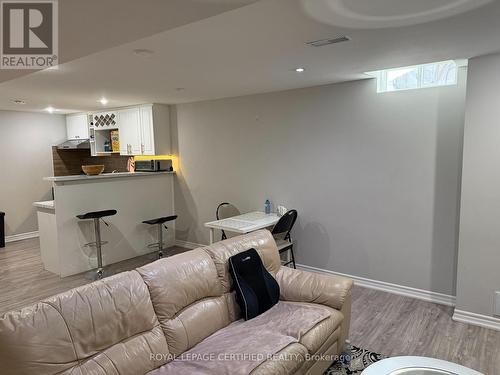 3226 Paul Henderson Drive, Mississauga, ON - Indoor