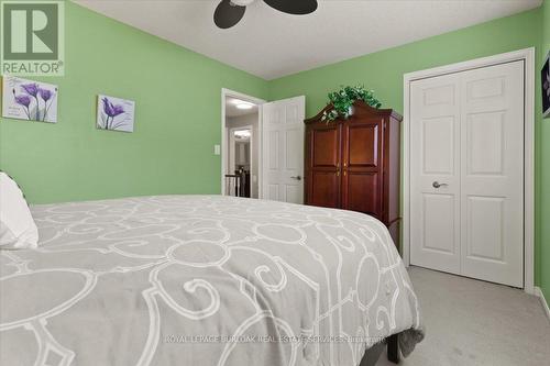 40 Bridgette Drive, Hamilton, ON - Indoor Photo Showing Bedroom