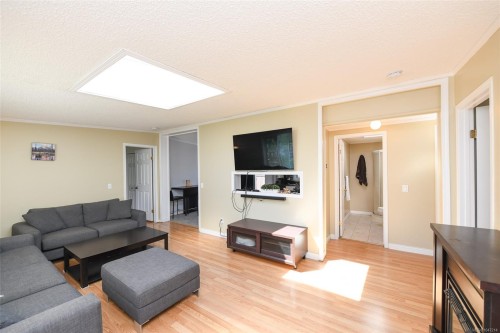 41 Atluck Ave, Woss, BC 