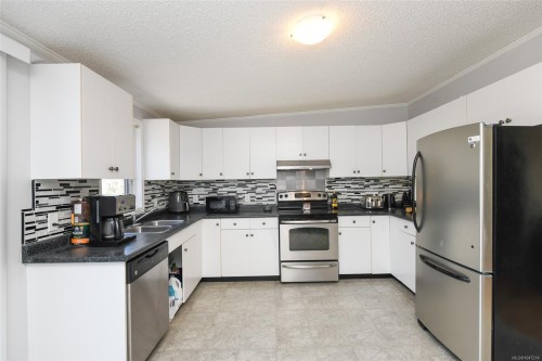 41 Atluck Ave, Woss, BC 