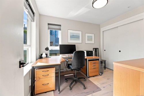 #403-1015 Johnson St, Victoria, BC - Indoor Photo Showing Office