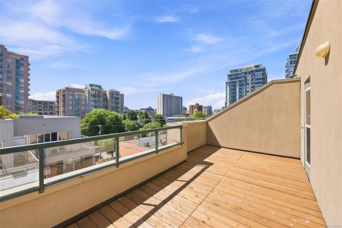 #403-1015 Johnson St, Victoria, BC - Outdoor