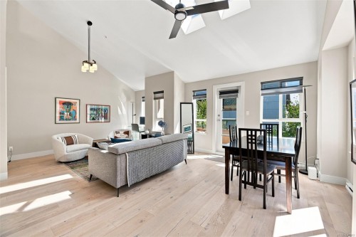 #403-1015 Johnson St, Victoria, BC - Indoor