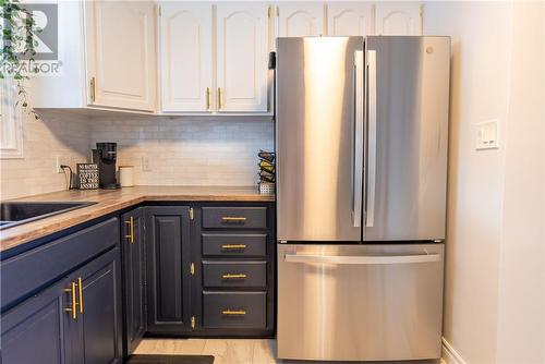 189 Rayside Avenue, Azilda, ON - Indoor Photo Showing Kitchen