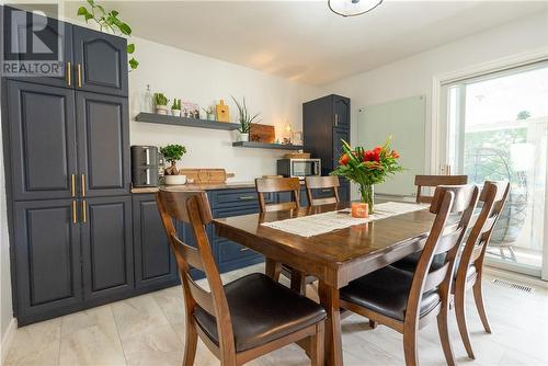 189 Rayside Avenue, Azilda, ON - Indoor Photo Showing Dining Room
