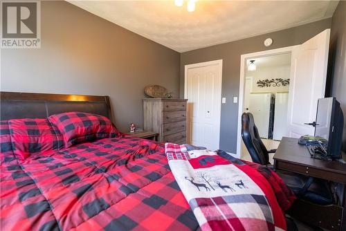 189 Rayside Avenue, Azilda, ON - Indoor Photo Showing Bedroom