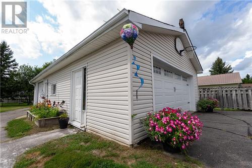 189 Rayside Avenue, Azilda, ON - Outdoor