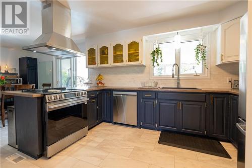 189 Rayside Avenue, Azilda, ON - Indoor Photo Showing Kitchen