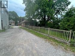 Mutual Driveway - 