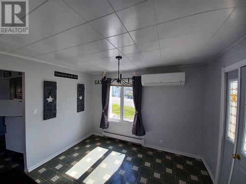 124 Riverside Road E, Glovertown, NL - Indoor Photo Showing Other Room