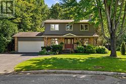 240 HOYLAKE CRESCENT Ottawa, ON K1E 2M8