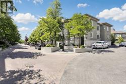 B29 - 108 FINCH AVENUE W  Toronto, ON M2N 6W6