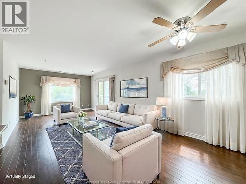 1655 Grand Marais Unit# 310, Windsor, ON - Indoor Photo Showing Living Room