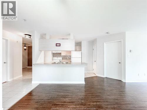 1655 Grand Marais Unit# 310, Windsor, ON - Indoor Photo Showing Kitchen