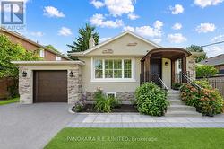 14 AGAR CRESCENT Toronto, ON M9B 5A5