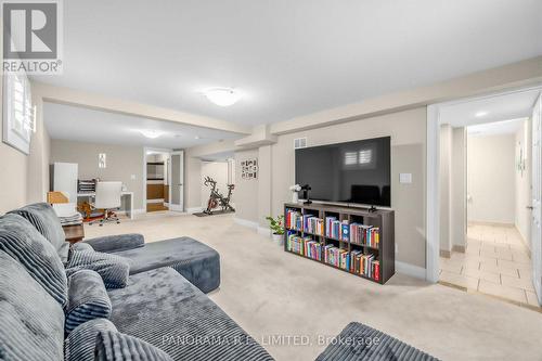 14 Agar Crescent, Toronto, ON - Indoor